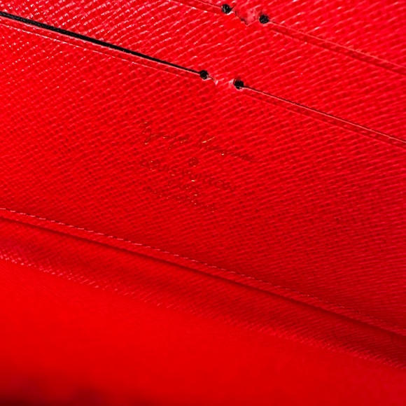 Louis Vuitton limited edition Yayoi Kusama red pumpkin dot zippy wallet. - Picture 13 of 16